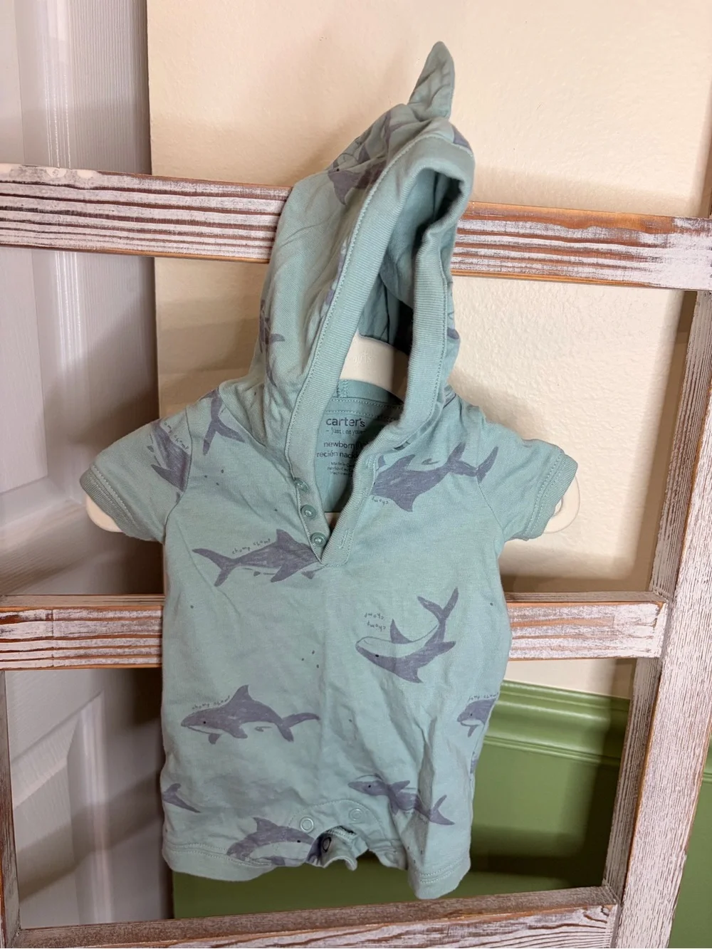 🦈 Carter’s Shark Hooded Romper Green Newborn